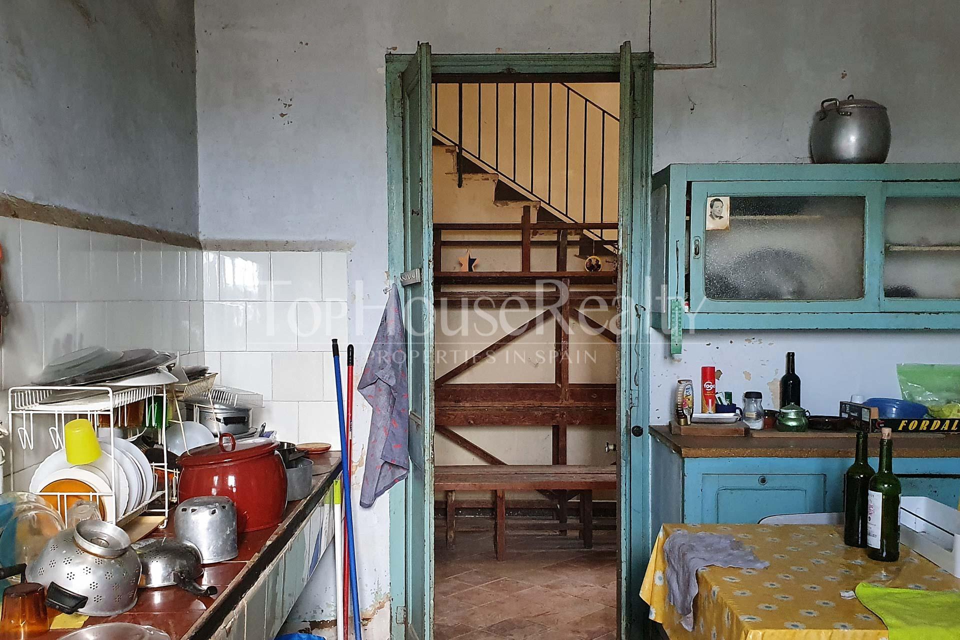 Family house in the heart of the Penedés