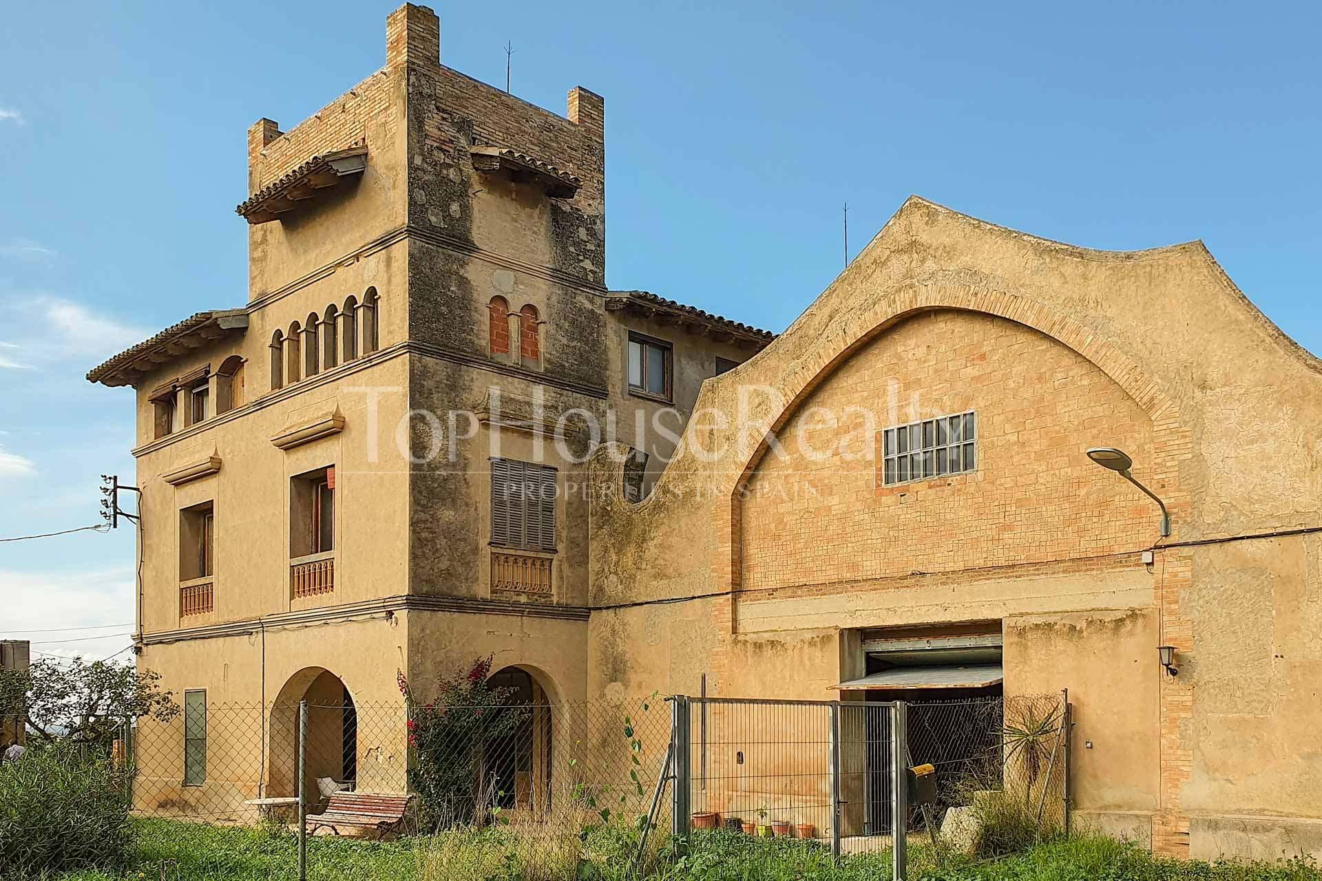Family house in the heart of the Penedés