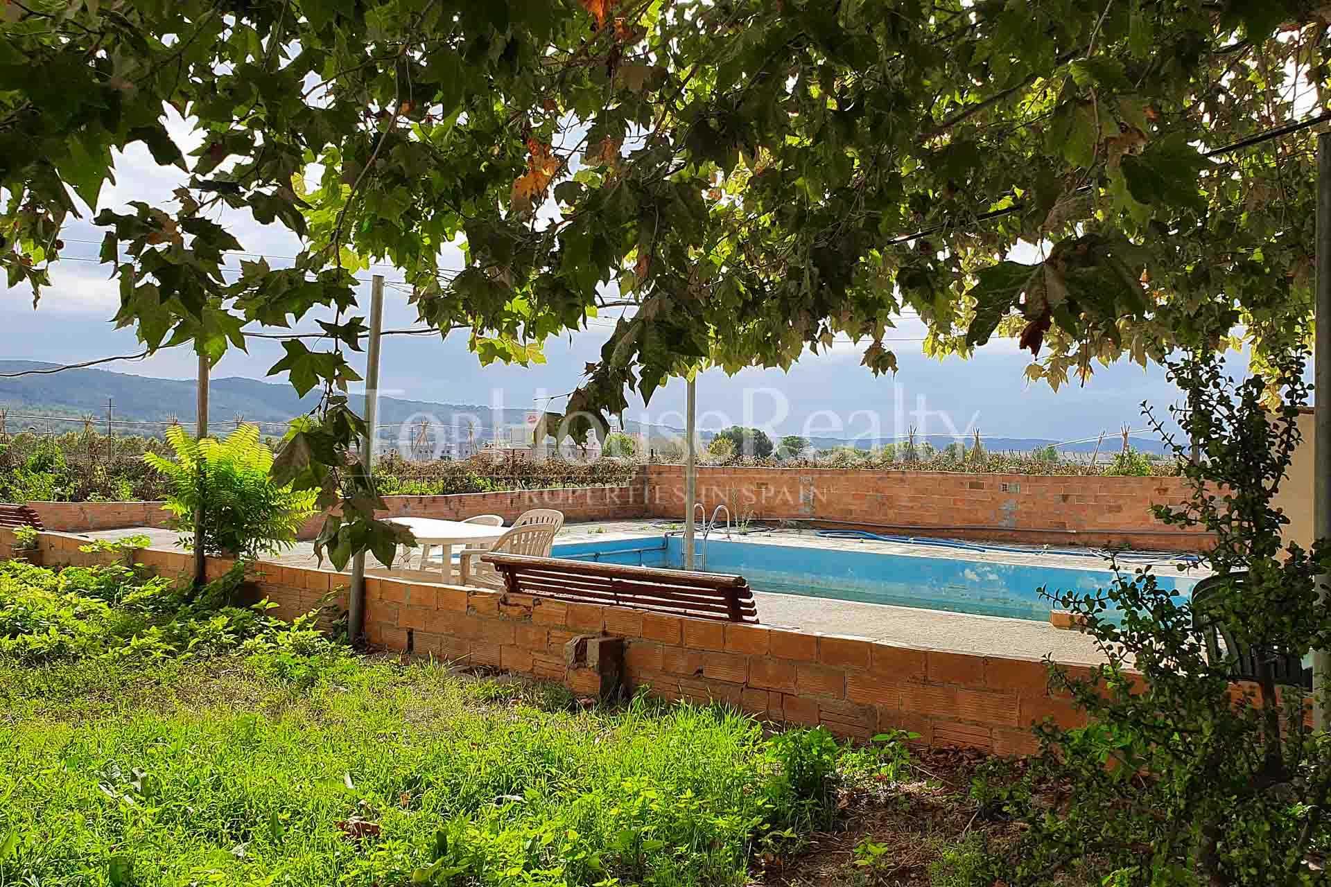 Family house in the heart of the Penedés