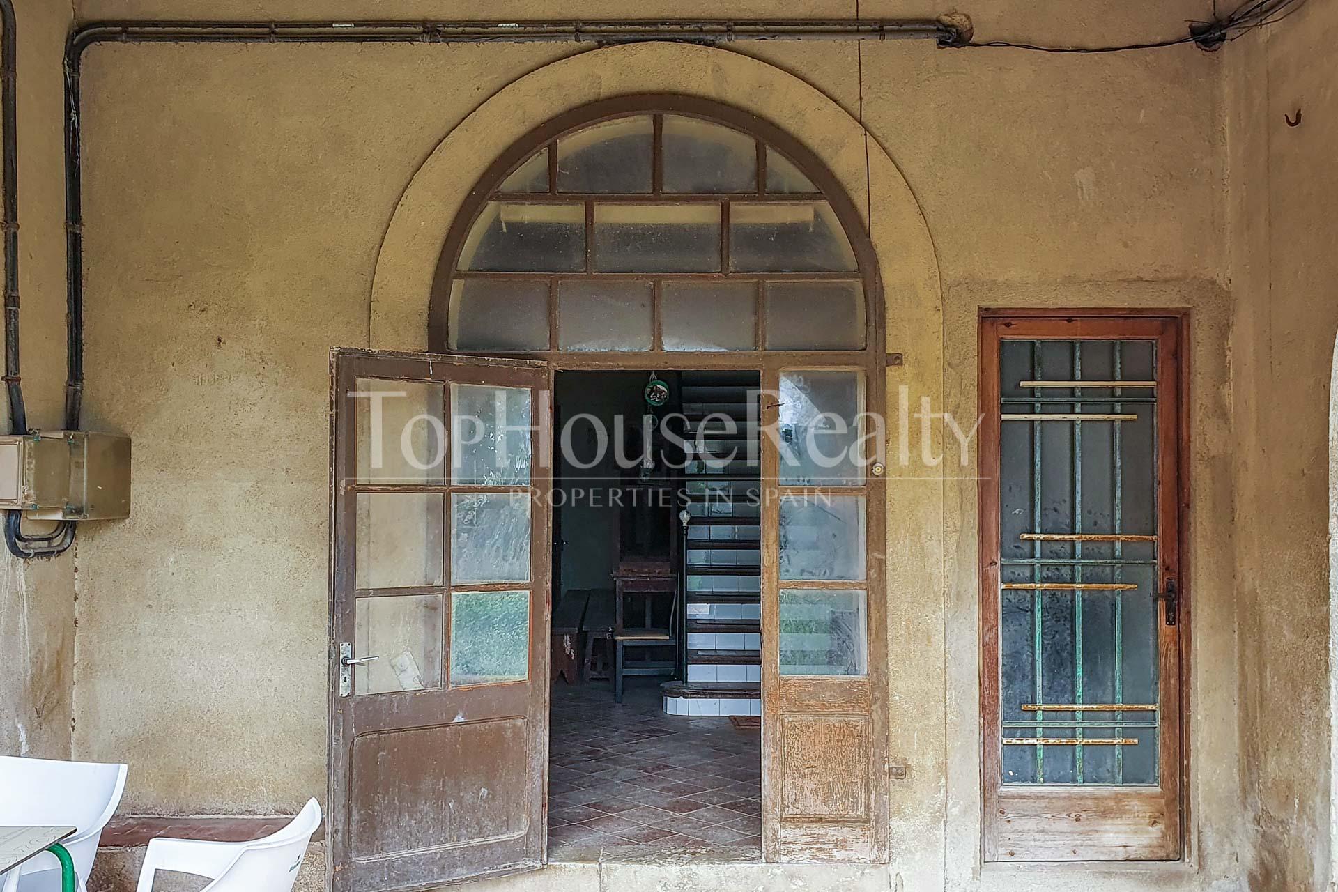 Family house in the heart of the Penedés