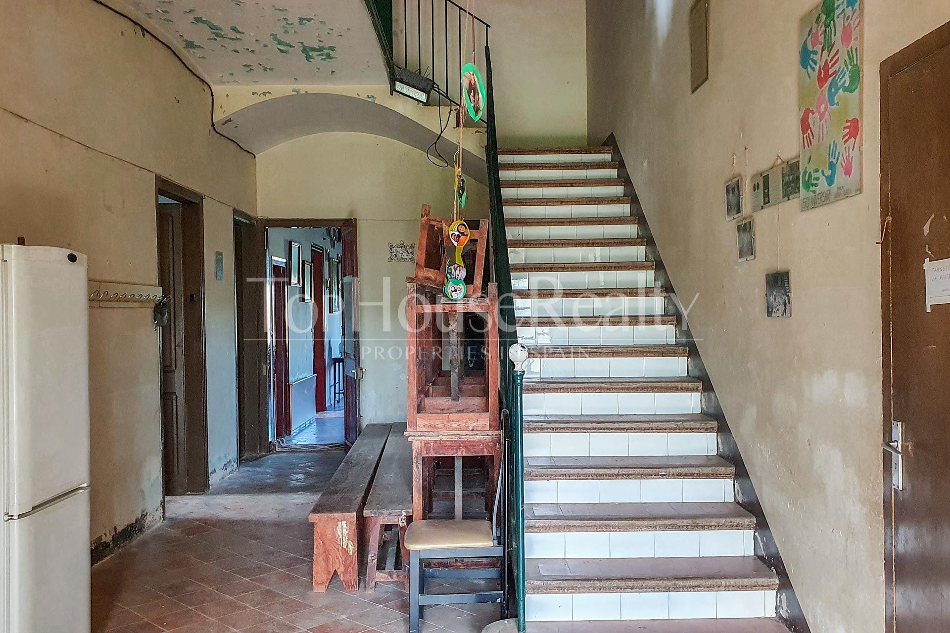 Family house in the heart of the Penedés