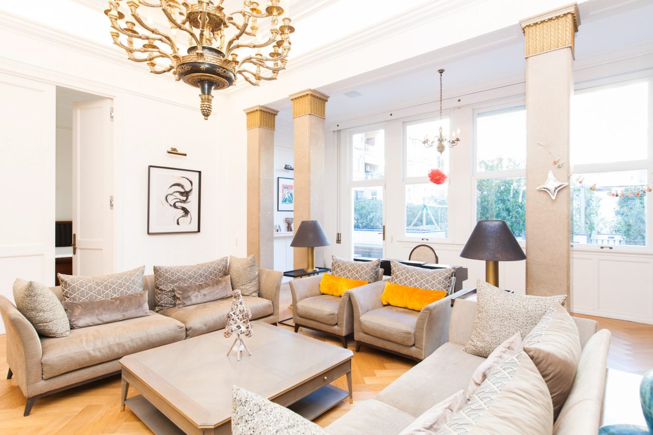 Luxury apartment with large terrace close to Passeig de Gracia