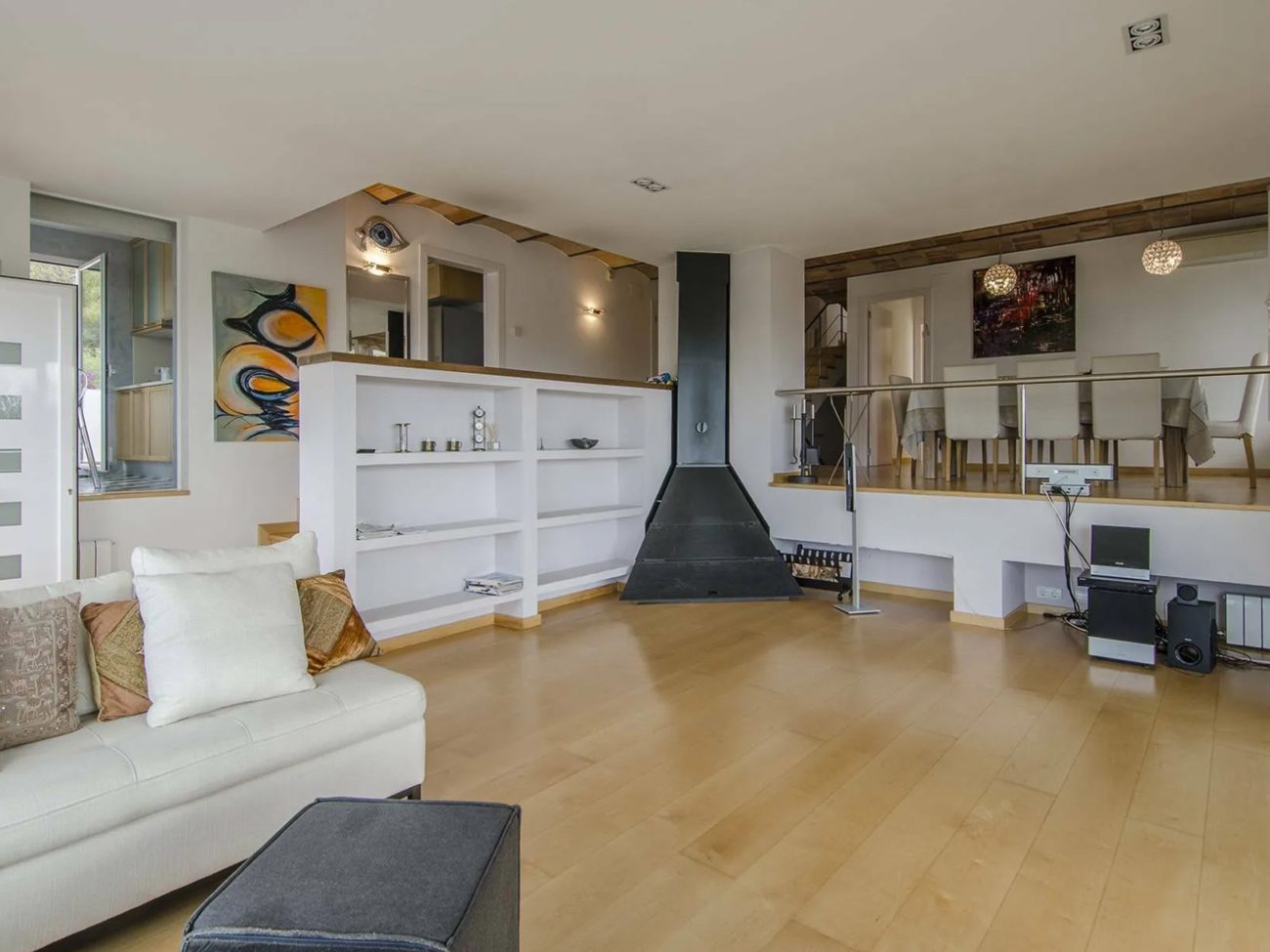 A modern and elegant home in a privileged location