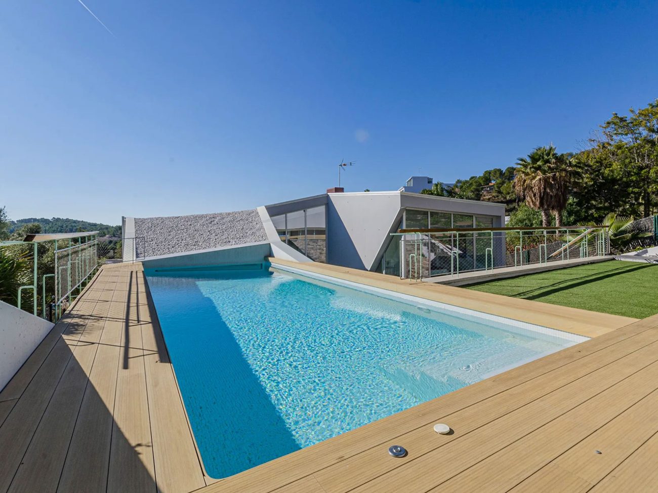 A dream home with spectacular sea views