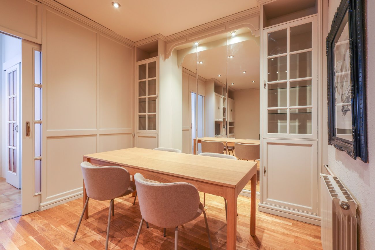 TEMPORARY RENTAL APARTMENT IN ENRIC GRANADOS, BARCELONA