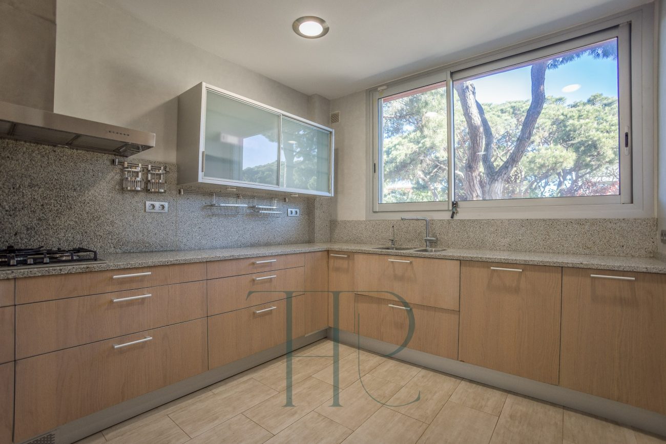 A Dream Villa Just 200 Meters from the Sea