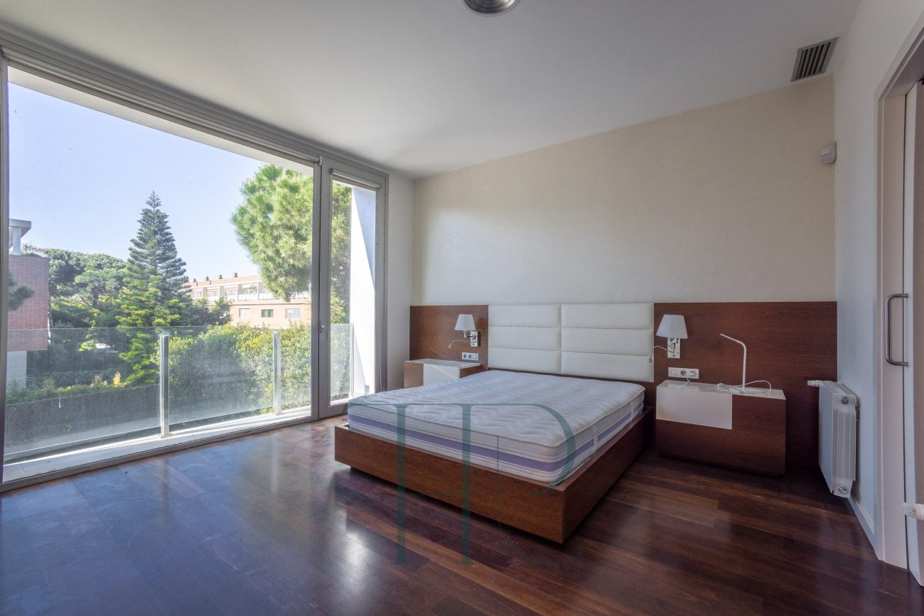 A Dream Villa Just 200 Meters from the Sea