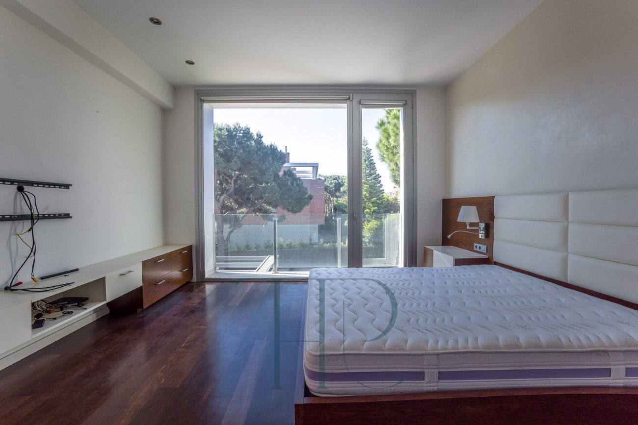 A Dream Villa Just 200 Meters from the Sea