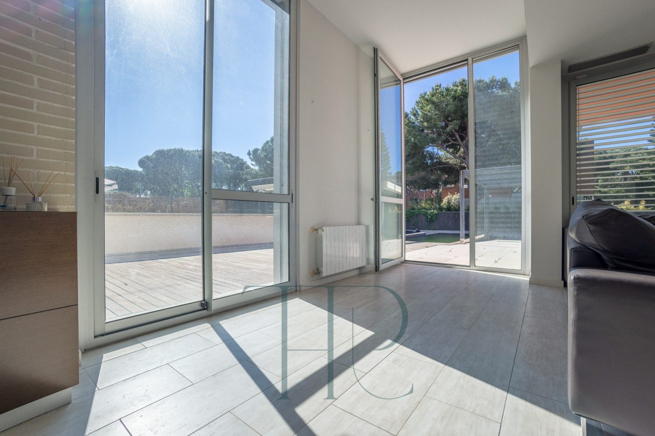 A Dream Villa Just 200 Meters from the Sea