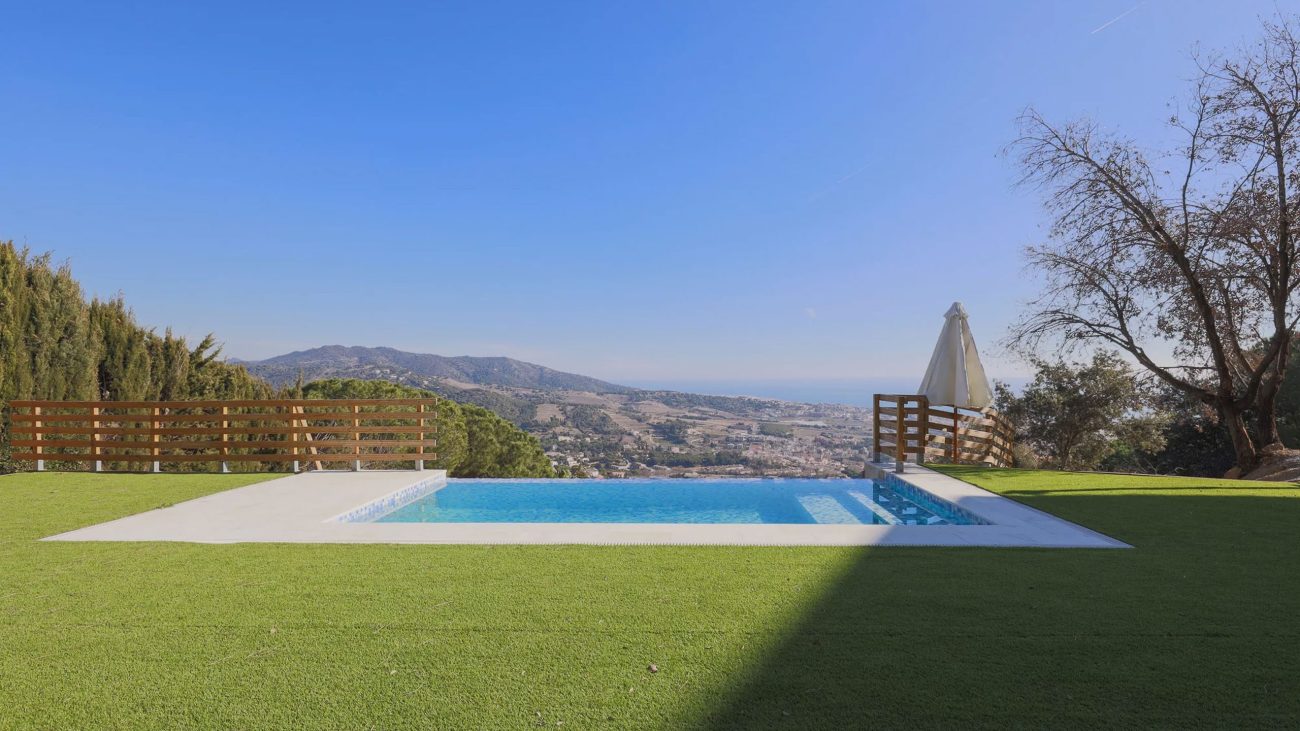 An eco-friendly and light-filled home with stunning sea views