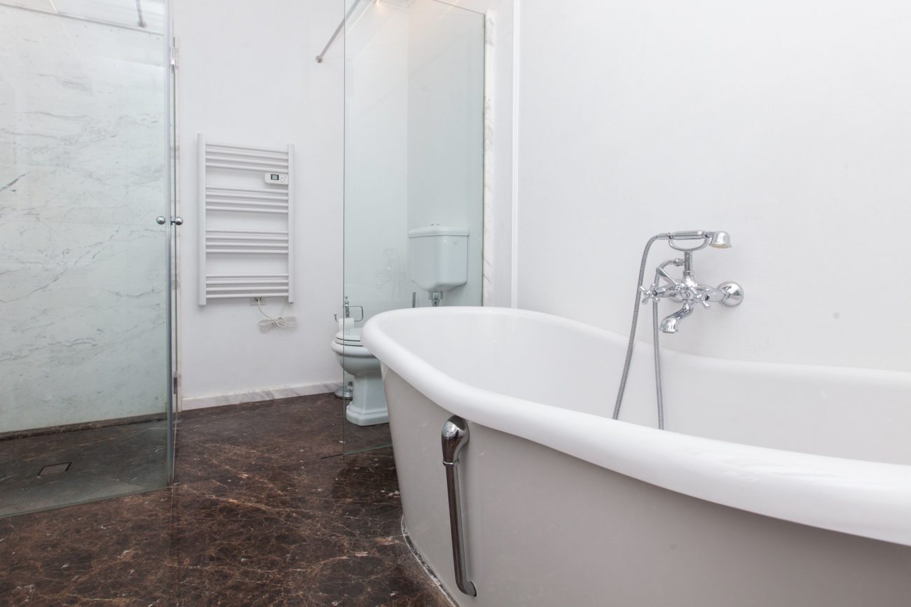 Luxury apartment with large terrace close to Passeig de Gracia