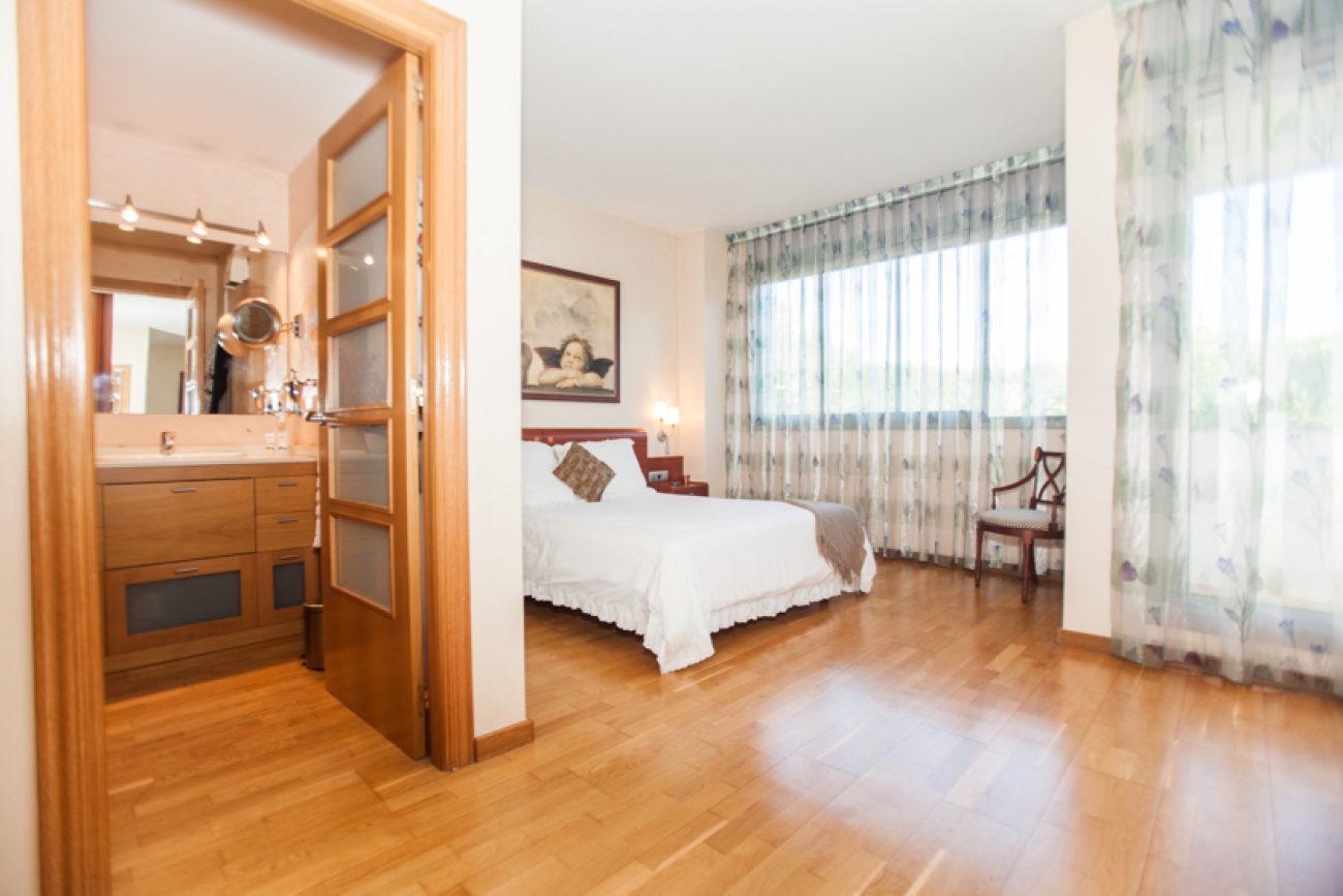 Semi-detached house close to the beach