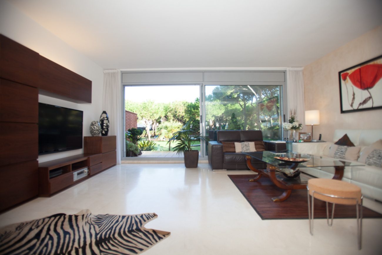 Semi-detached house close to the beach