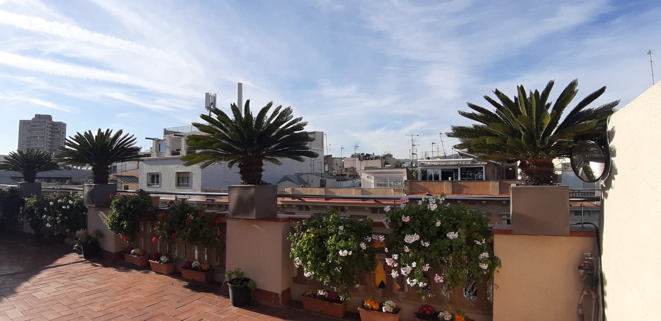 Penthouse for Rent in the Heart of Barcelona: Spacious Terraces and Spectacular Views