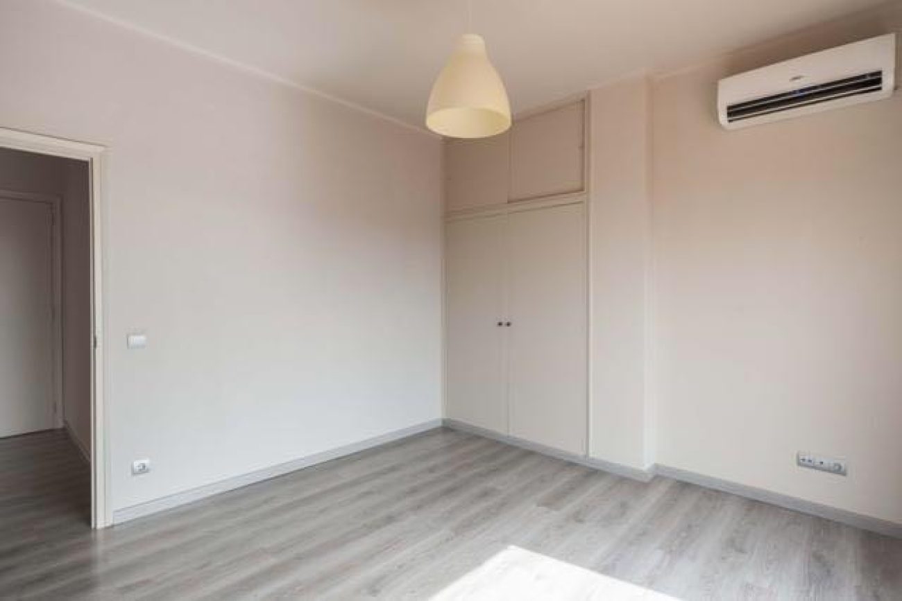 Attic flat with terrace in Nova Esquerra de l’Eixample