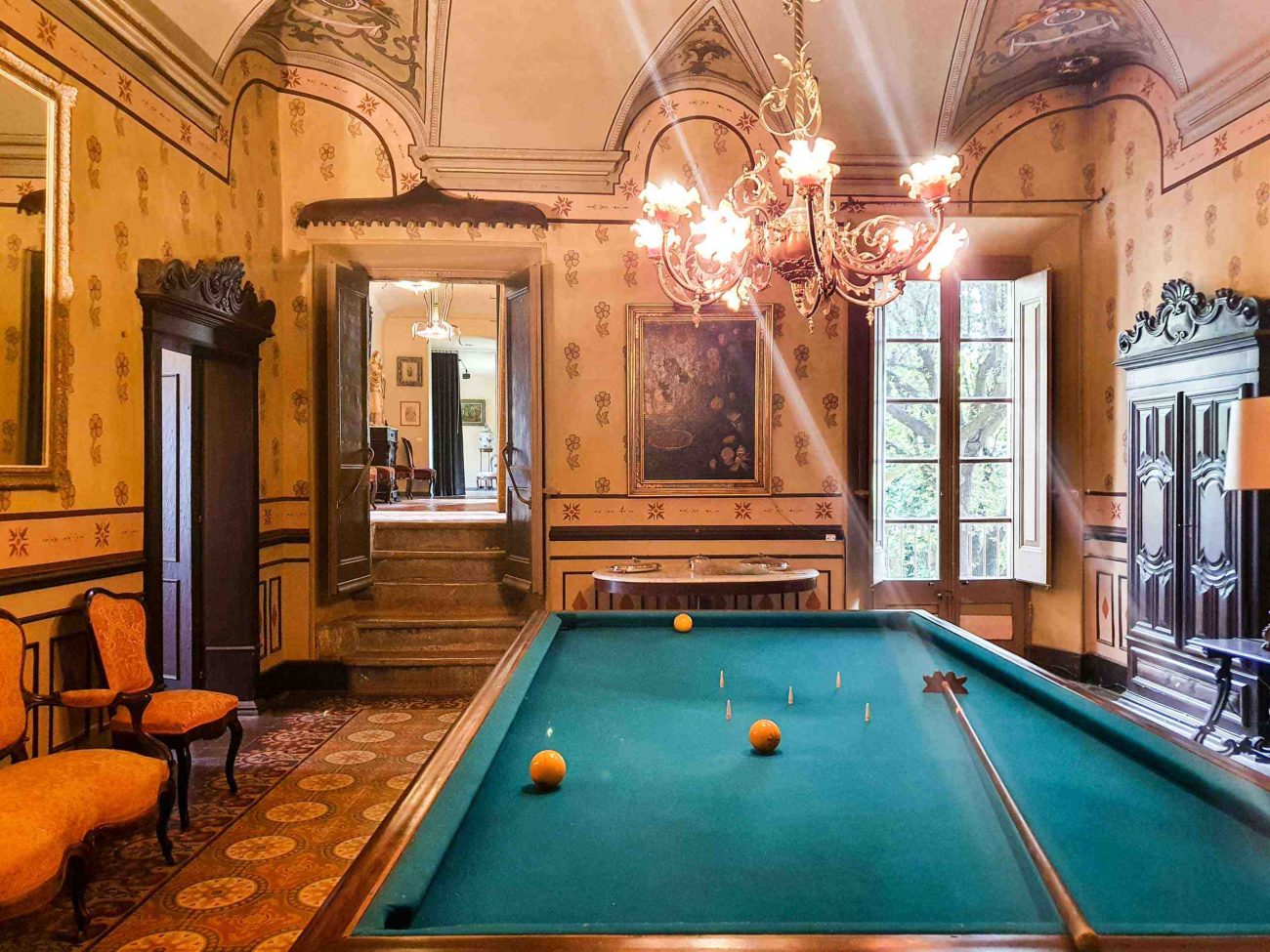 Stately 17th century mansion in Emporda