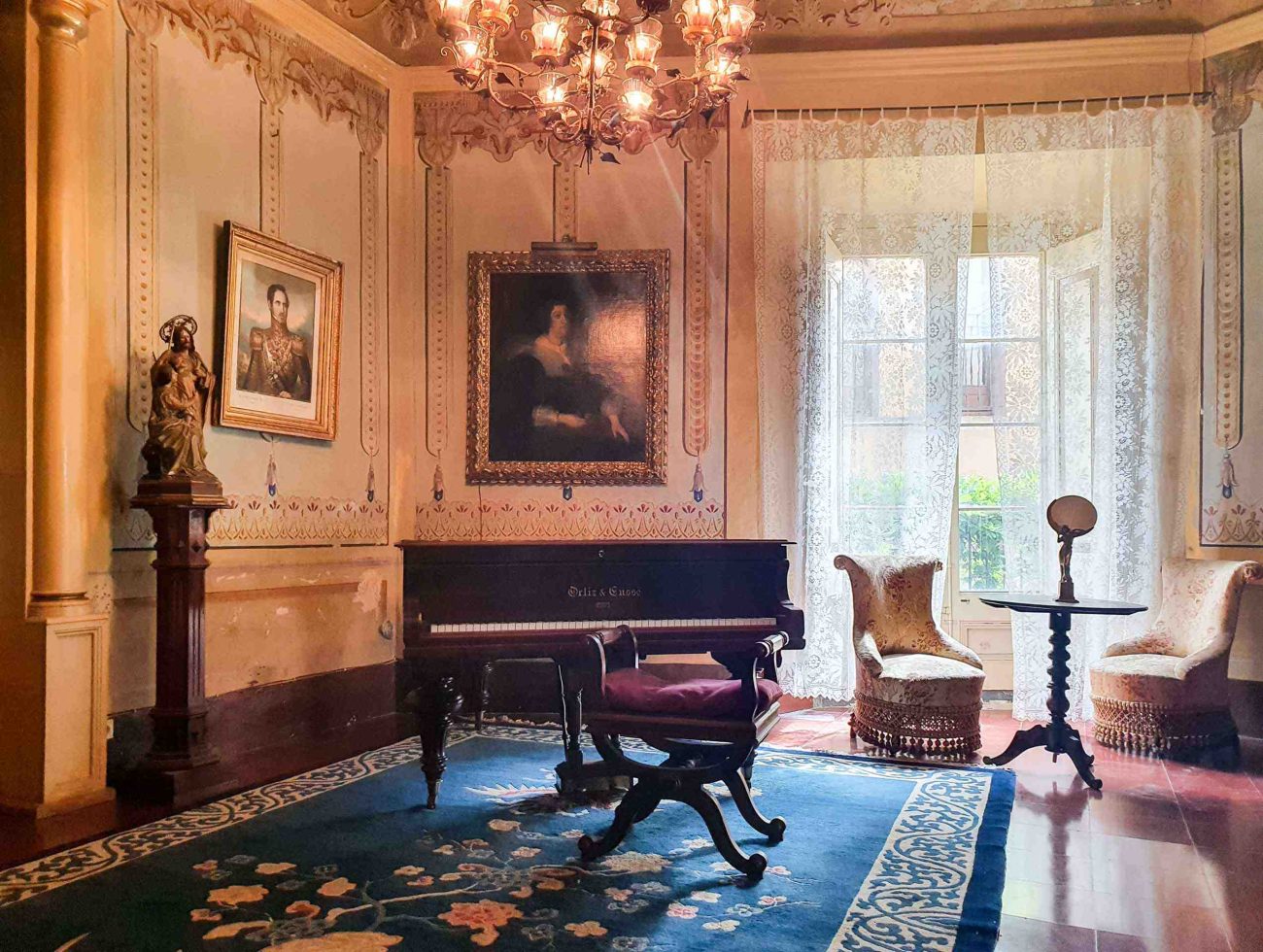 Stately 17th century mansion in Emporda