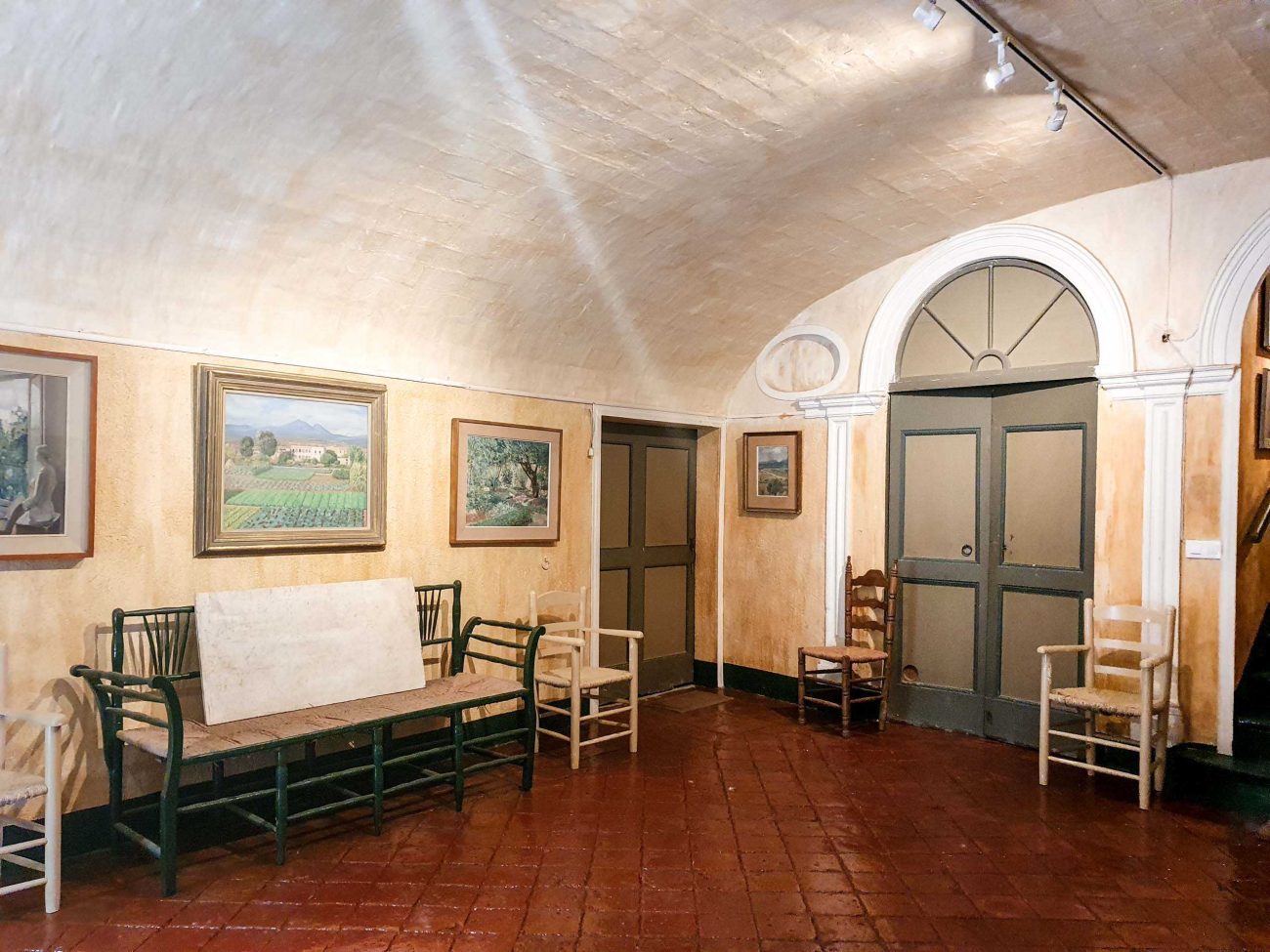 Stately 17th century mansion in Emporda