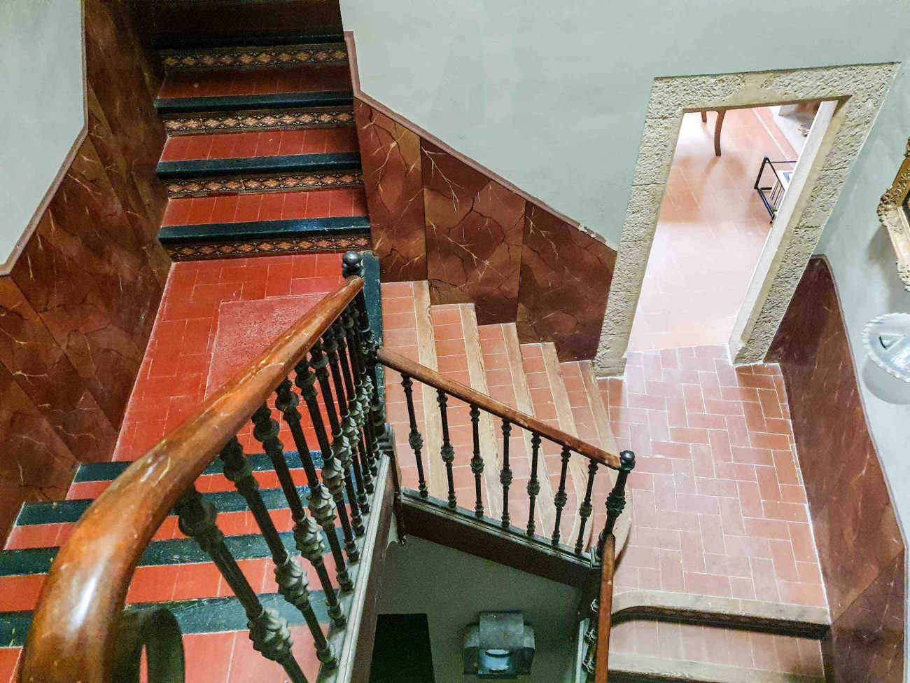 Stately 17th century mansion in Emporda
