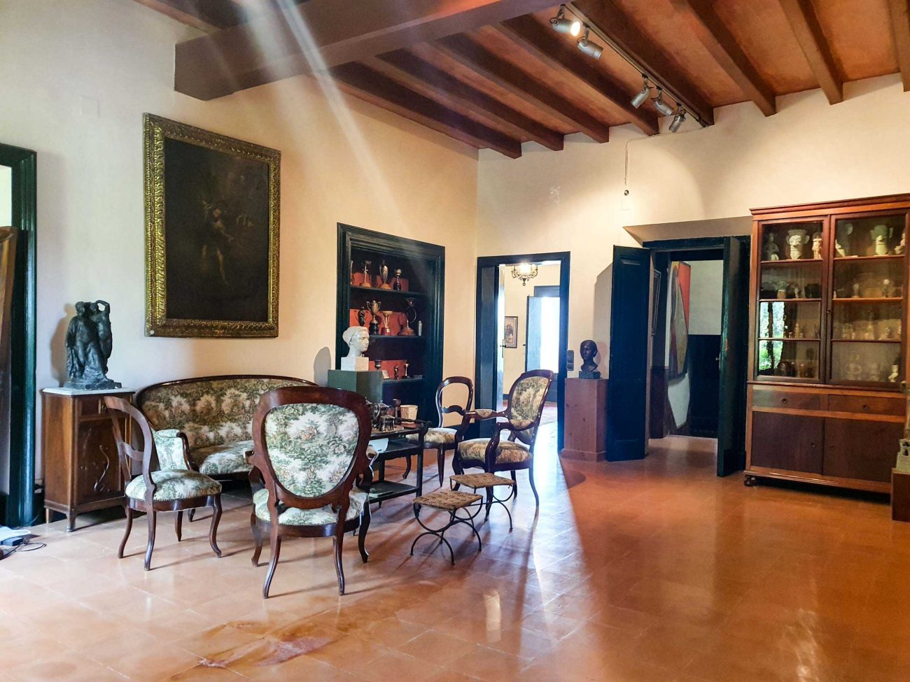 Stately 17th century mansion in Emporda