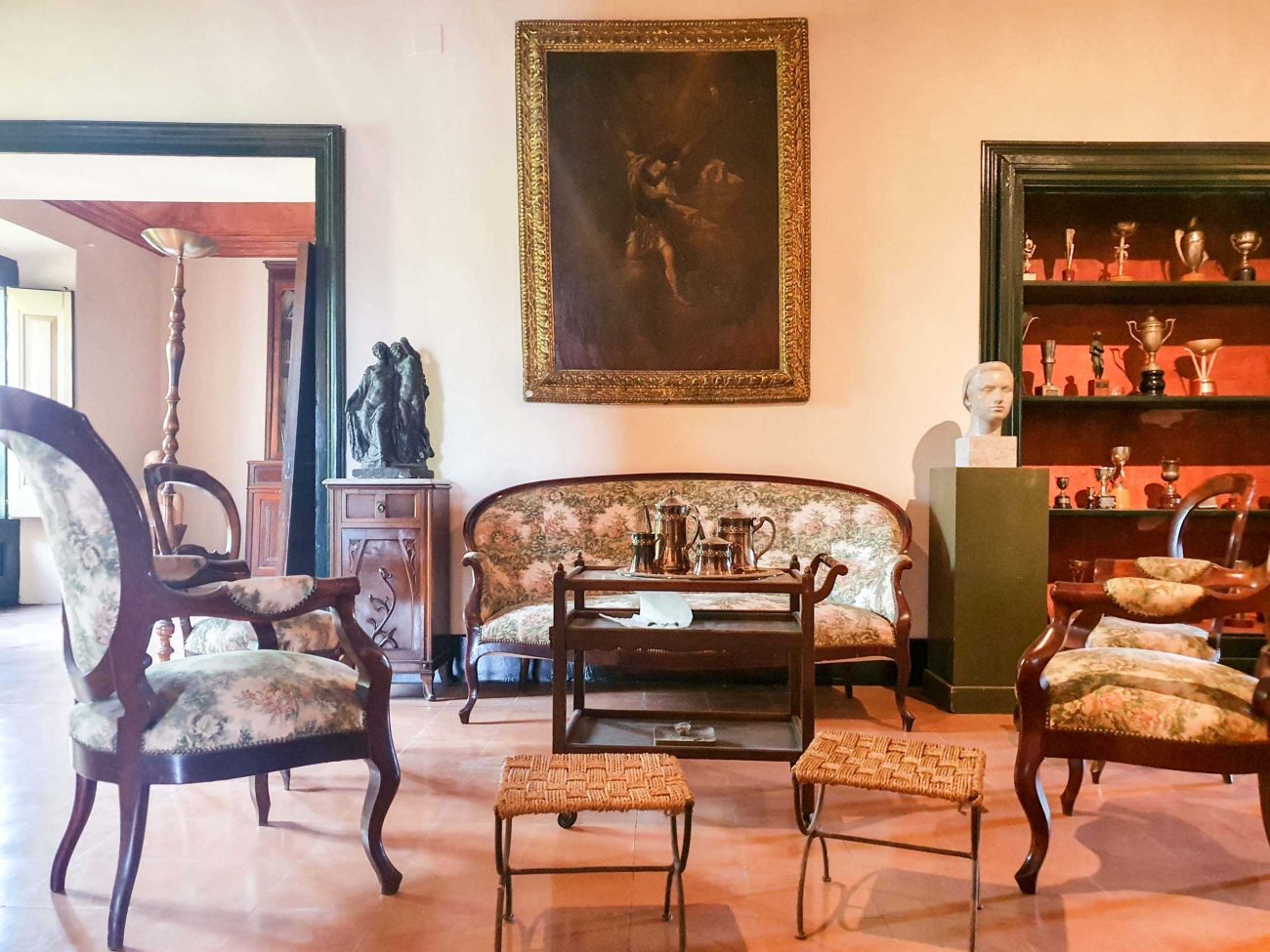 Stately 17th century mansion in Emporda