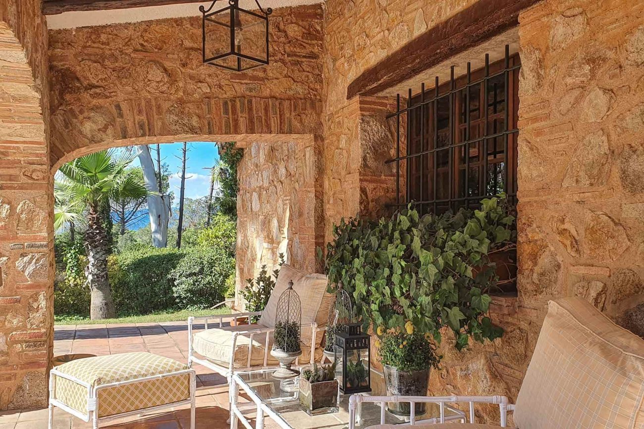 Two properties in Caldes de Malavella