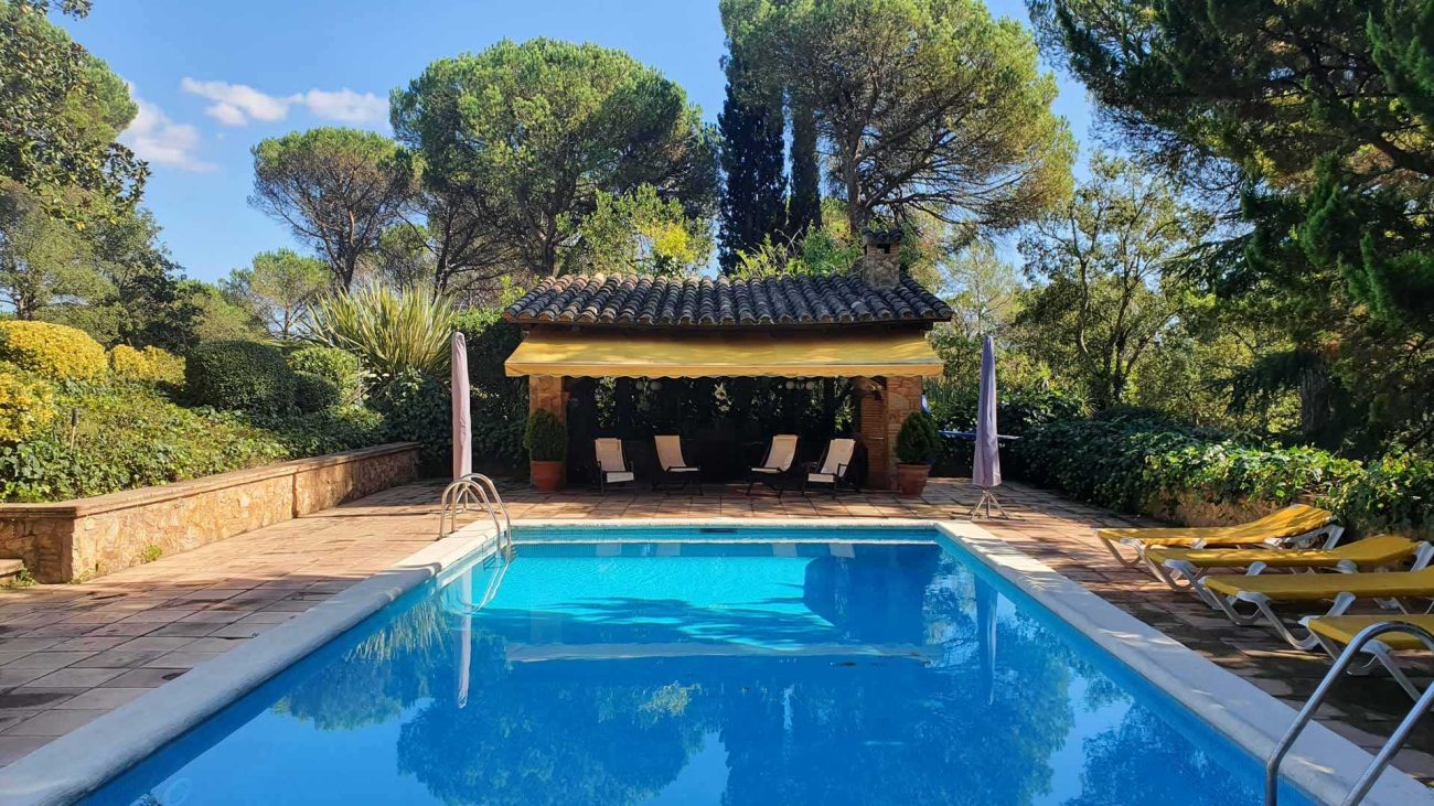 Two properties in Caldes de Malavella