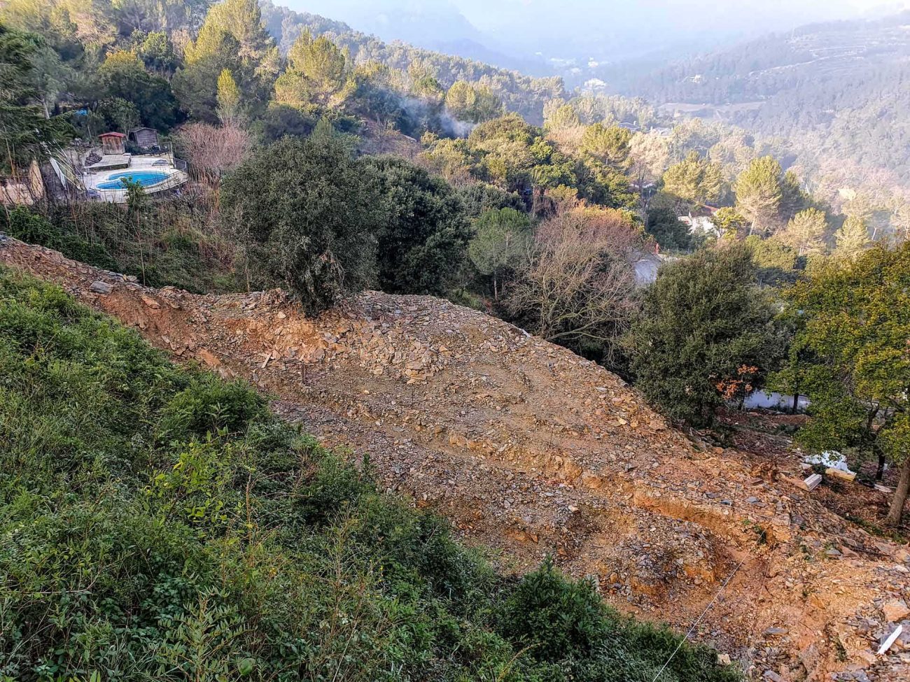 Magnificent plot with panoramic views close to Barcelona