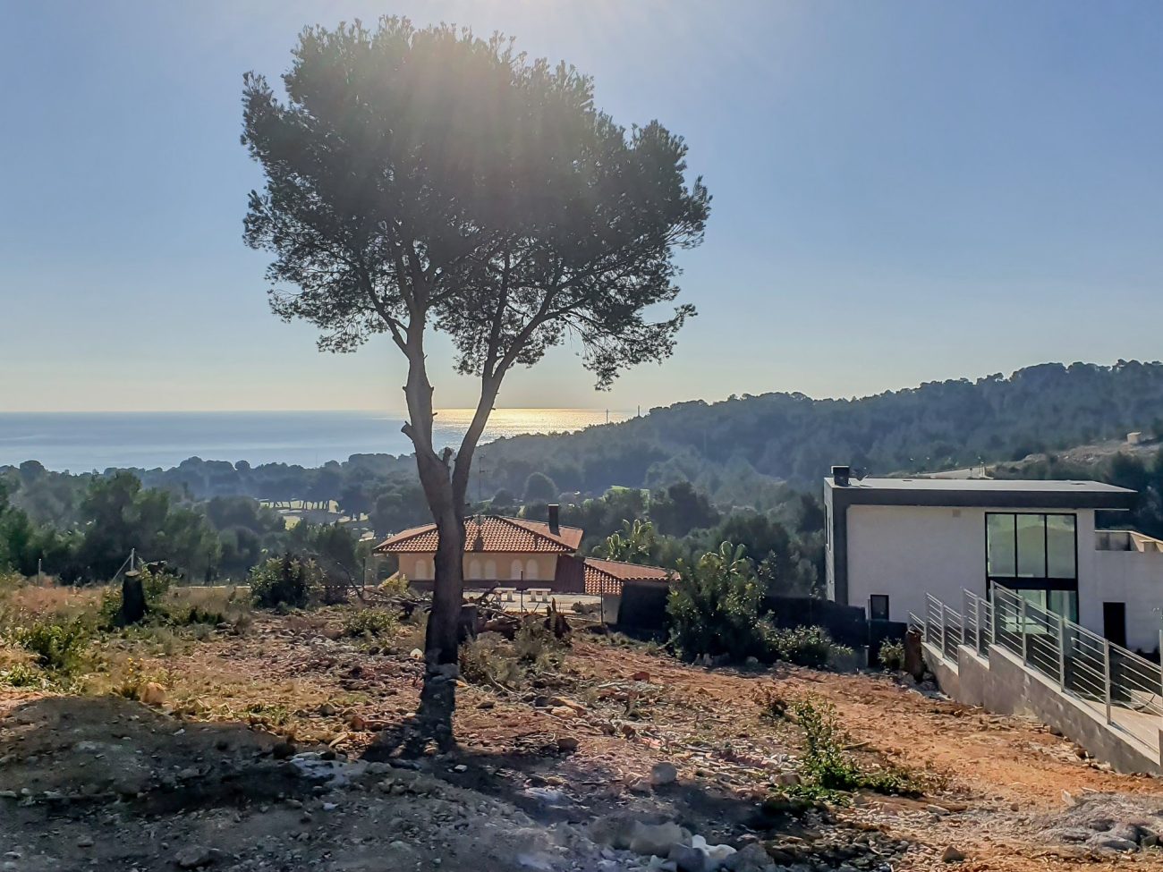 Magnificent plot with sea views in Sitges