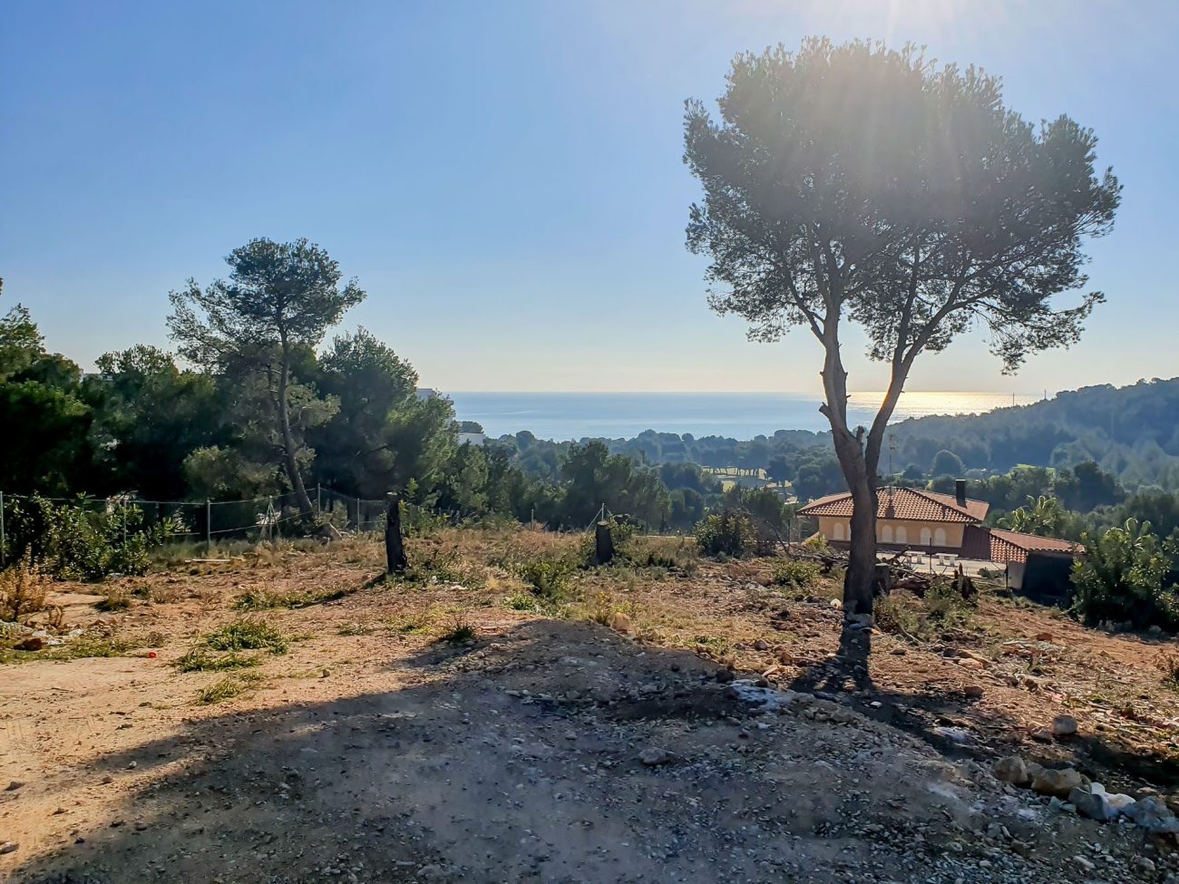 Magnificent plot with sea views in Sitges