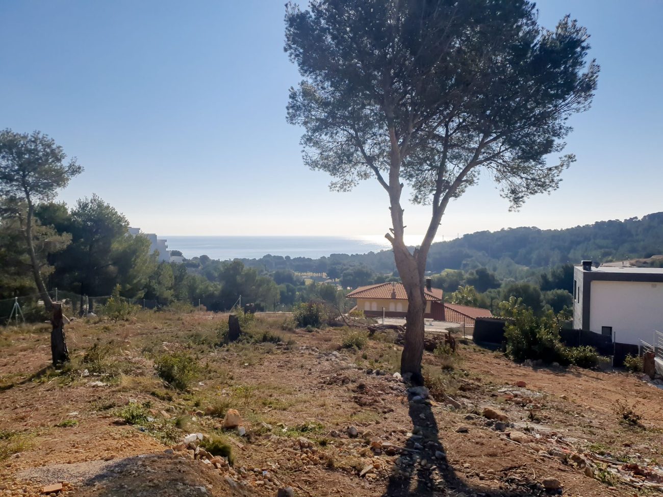 Magnificent plot with sea views in Sitges
