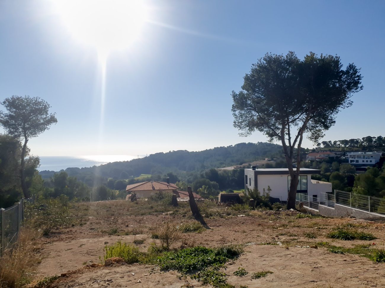 Magnificent plot with sea views in Sitges