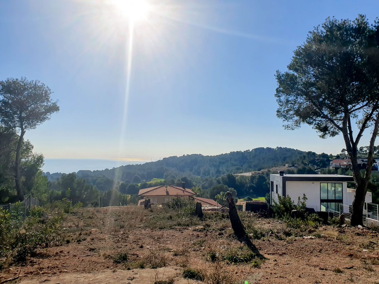 Magnificent plot with sea views in Sitges