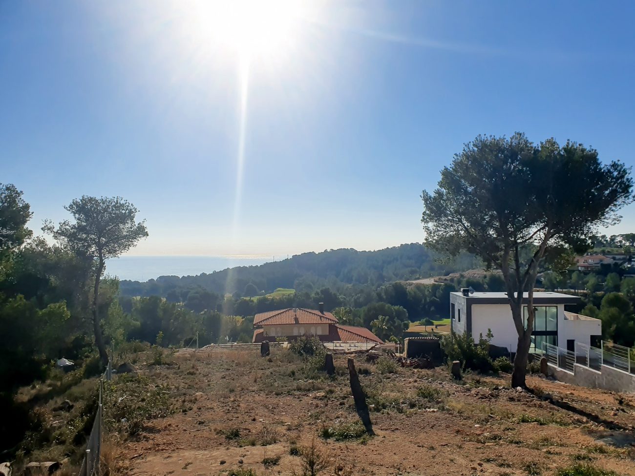 Magnificent plot with sea views in Sitges