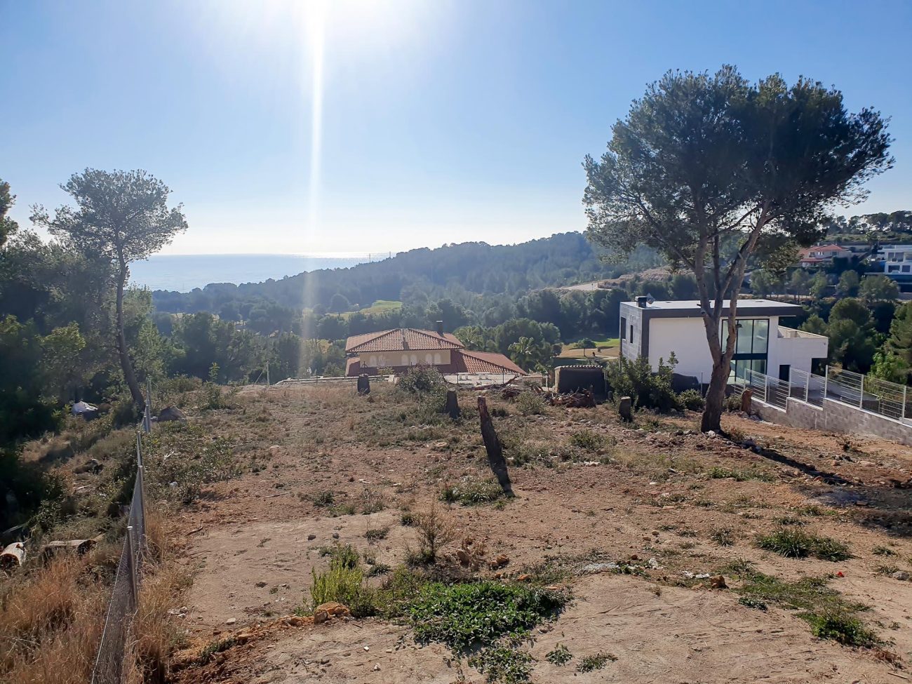 Magnificent plot with sea views in Sitges