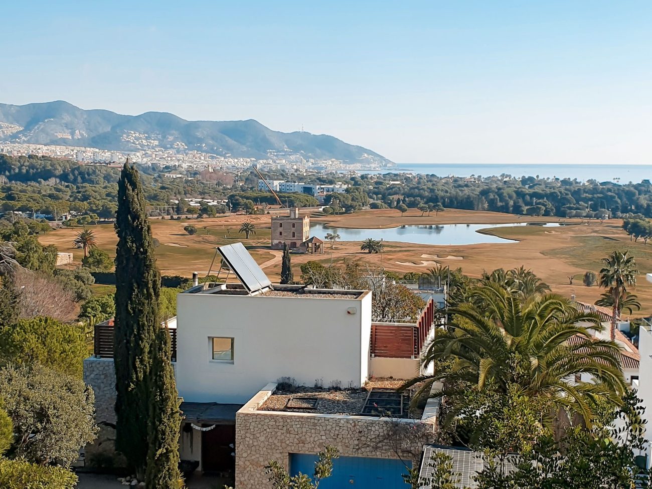 Magnificent plot with sea views in Sitges