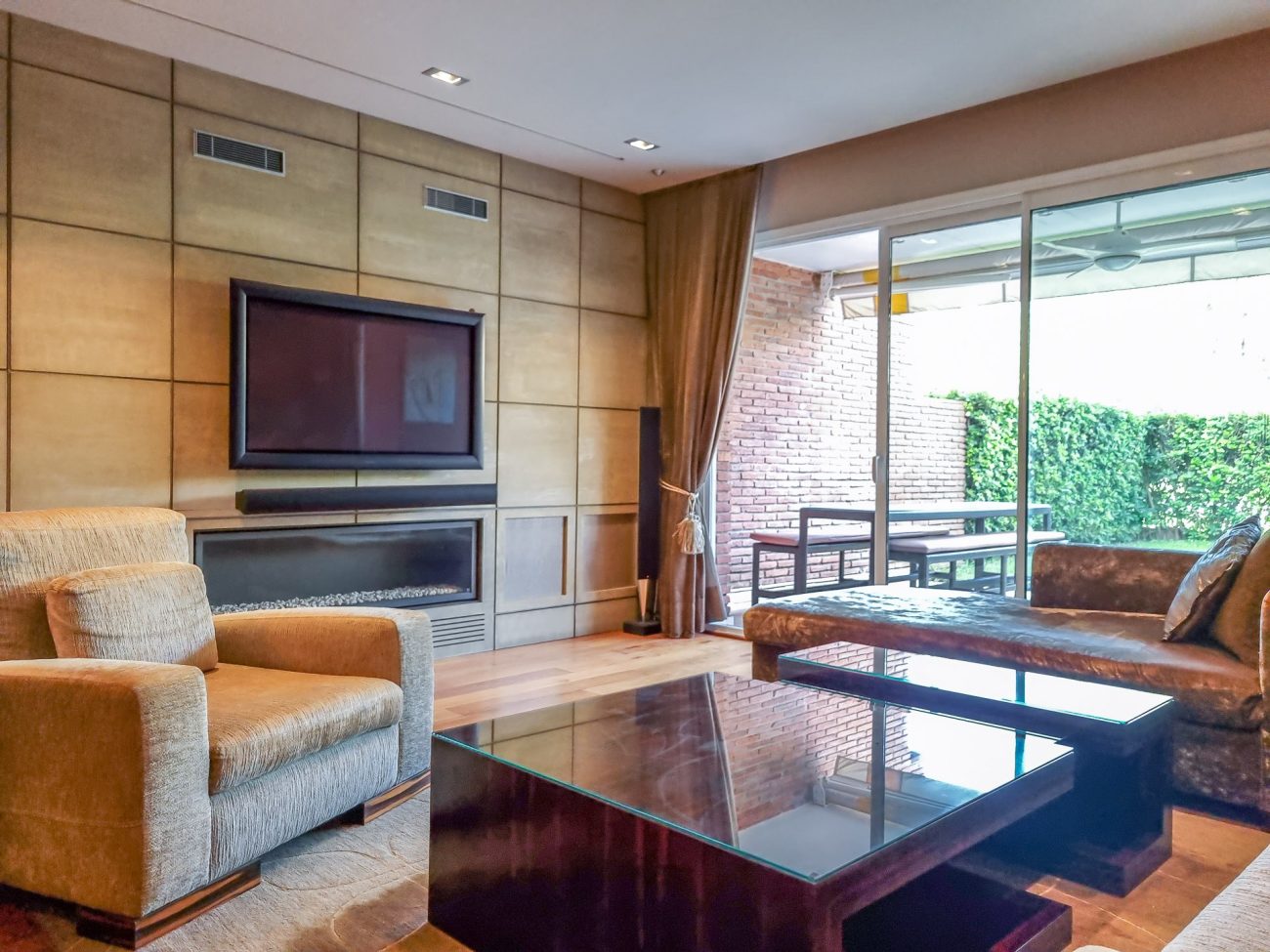 Cozy furnished apartment with private access to the sea