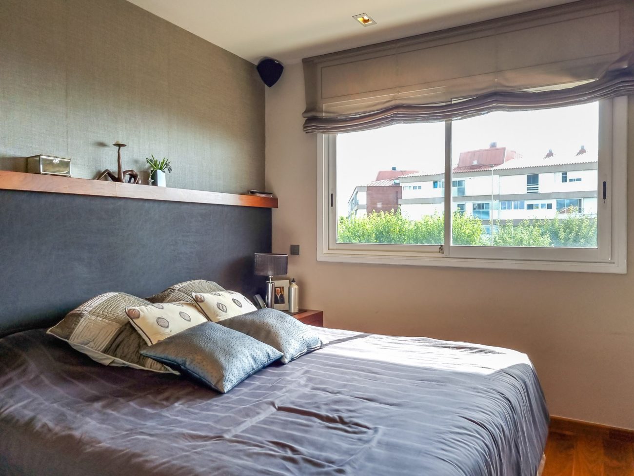 Cozy furnished apartment with private access to the sea
