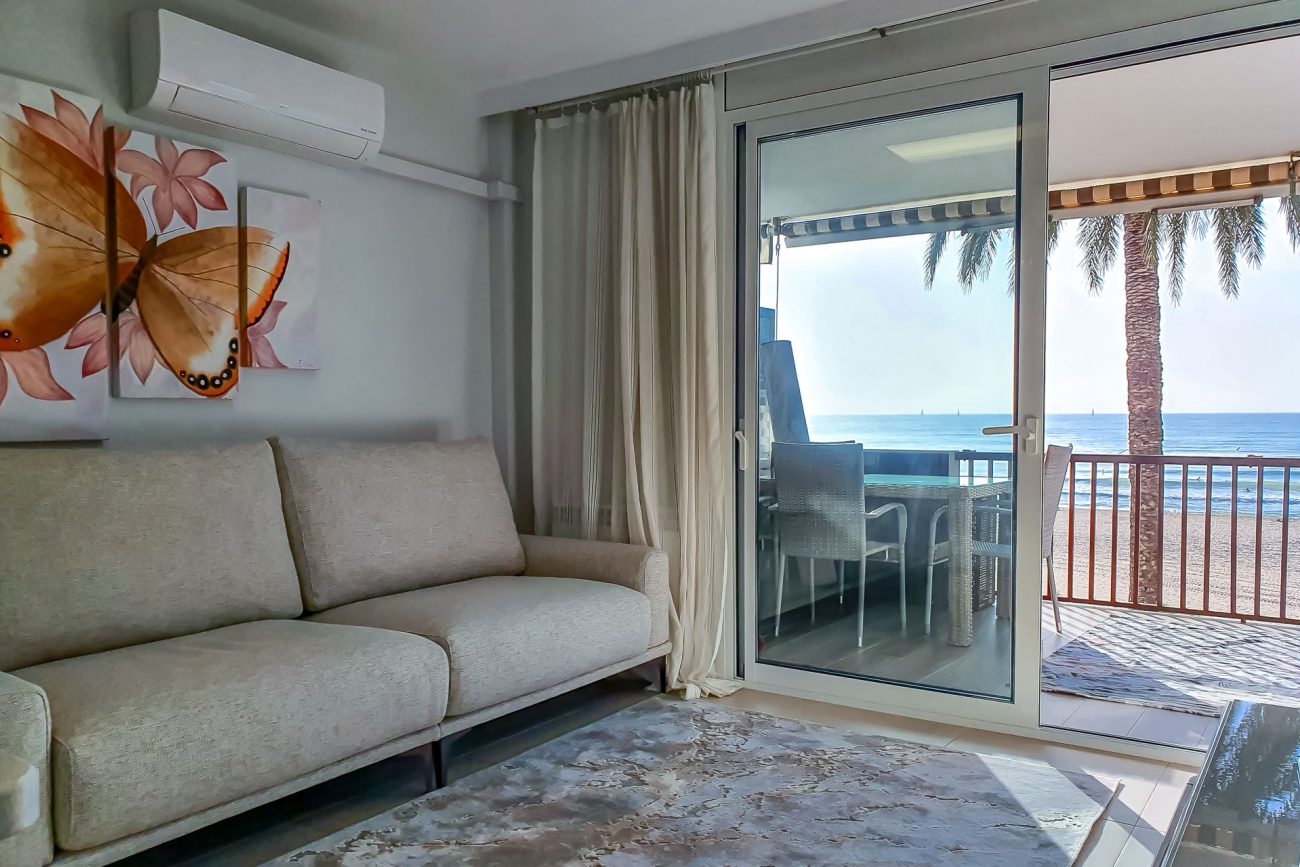 Cozy, bright and spacious apartment for rent in Castelldefels