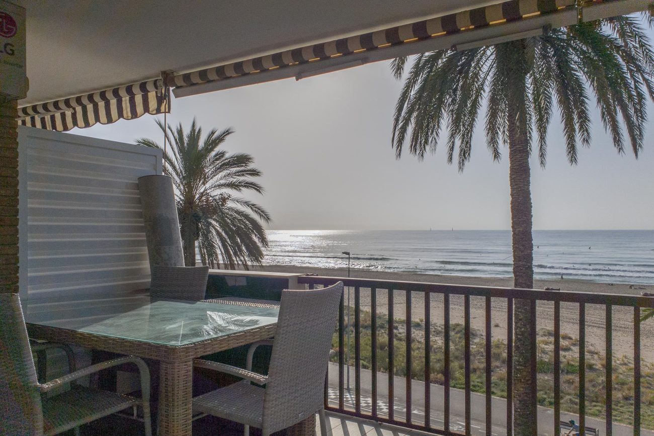 Cozy, bright and spacious apartment for rent in Castelldefels
