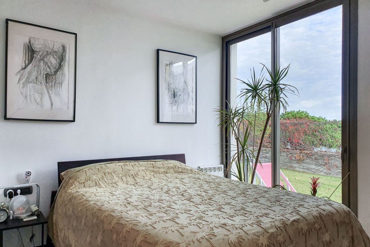 Bright modern house with views of the sea and the port in Arenys de Mar