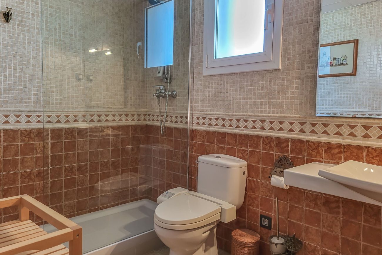Cozy independent house in Castelldefels