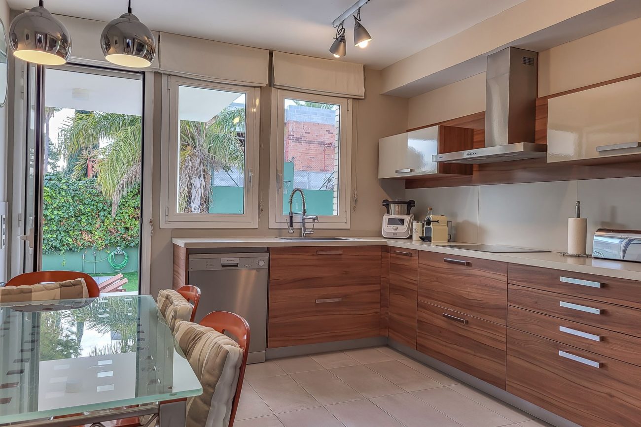 Cozy independent house in Castelldefels