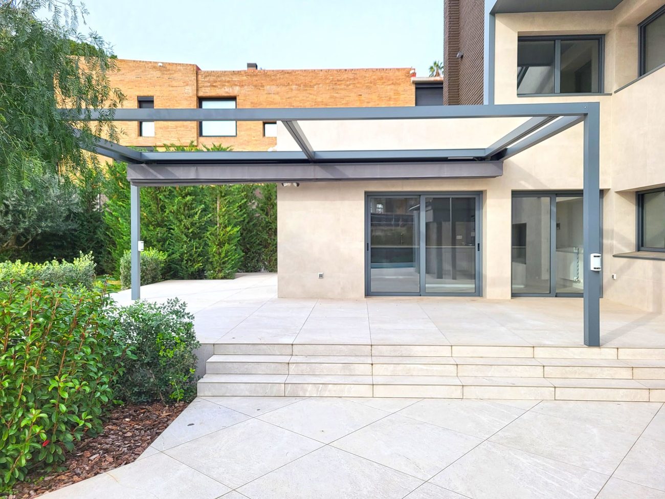 Fully renovated private villa