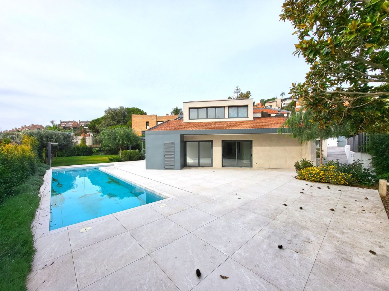 Fully renovated private villa