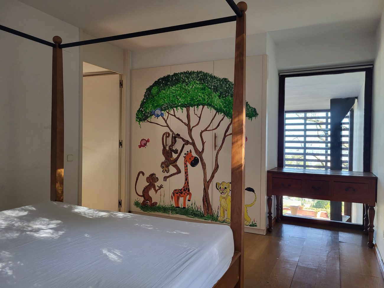 Enjoy the tranquility of Tibidabo in this stunning designer house
