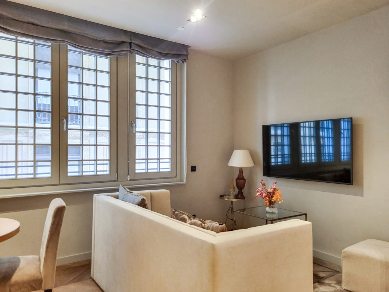 Discover Born Luxury: High-End Apartment on Via Laietana
