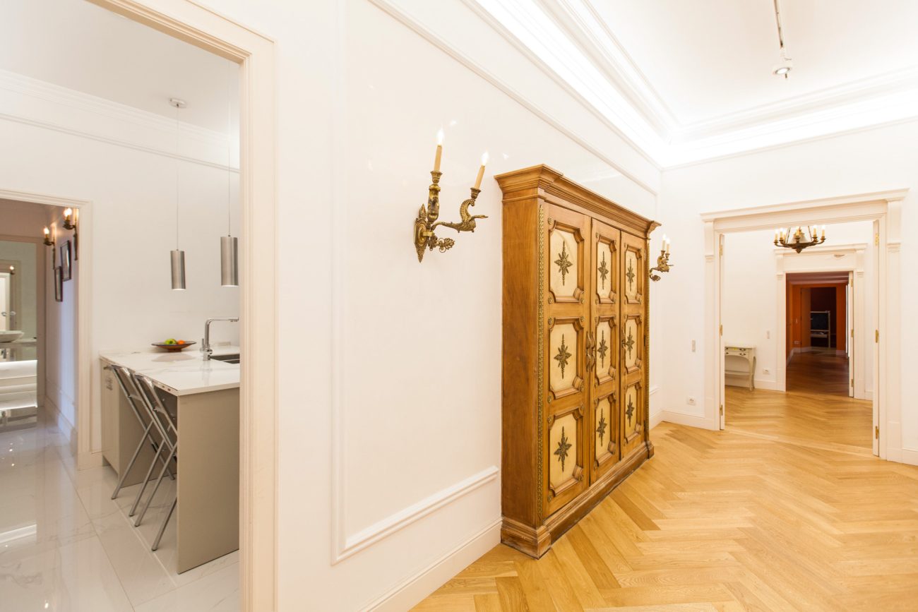 Luxury apartment with large terrace close to Passeig de Gracia