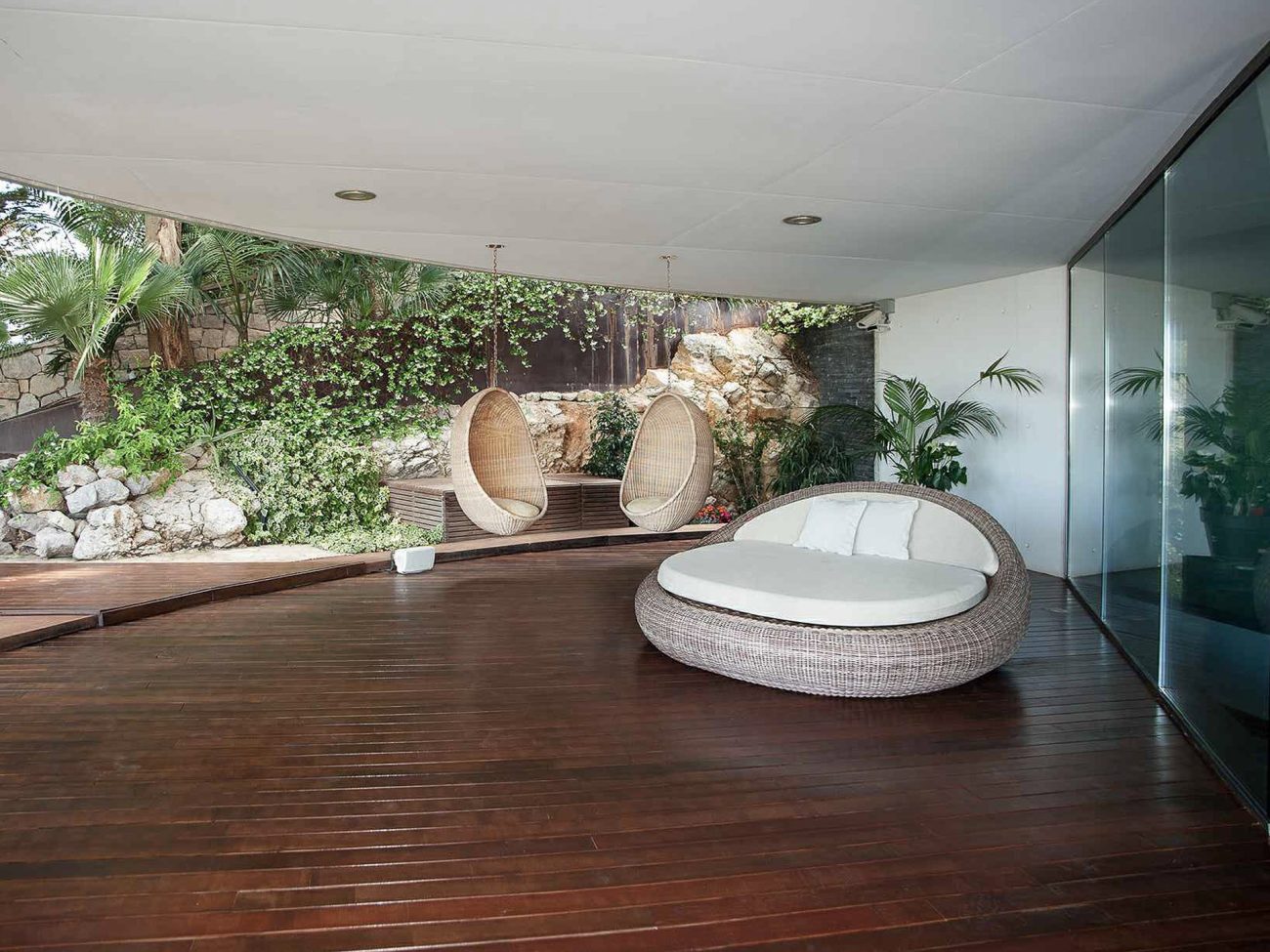 Experience the Ultimate in Luxury and Style