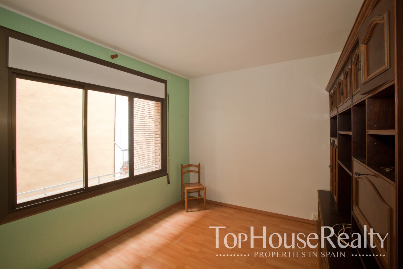Great investment opportunity, quiet apartment in Eixample